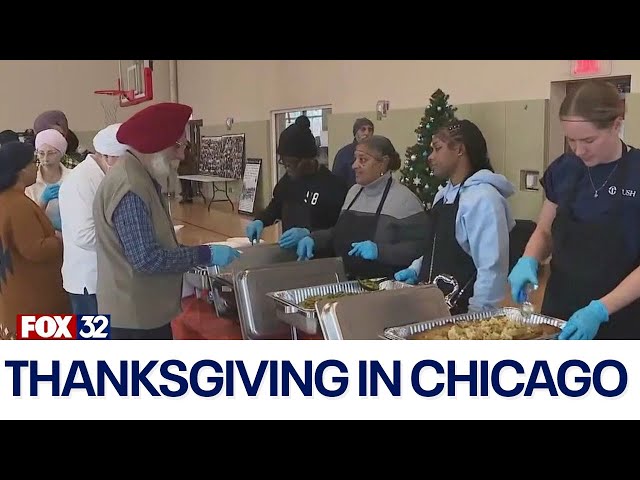 ⁣Volunteers and nonprofits ensure no one spends Thanksgiving alone in Chicago