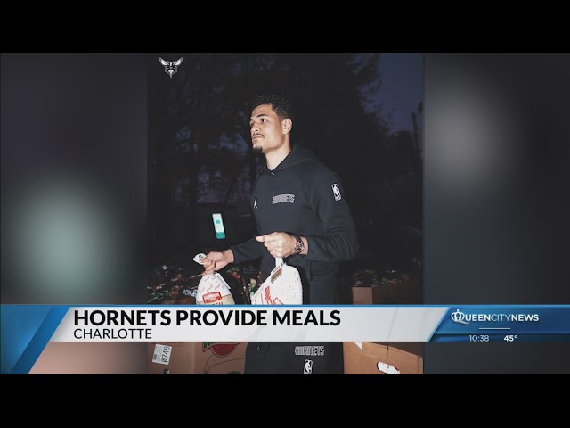 ⁣Hornets’ Ball, Miller, Bridges donate holiday meals