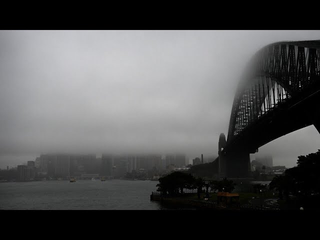 ⁣Sydneysiders encouraged to keep umbrella handy for wet weather conditions