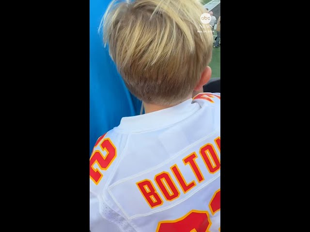 ⁣Kansas City Chiefs player catches falling kid