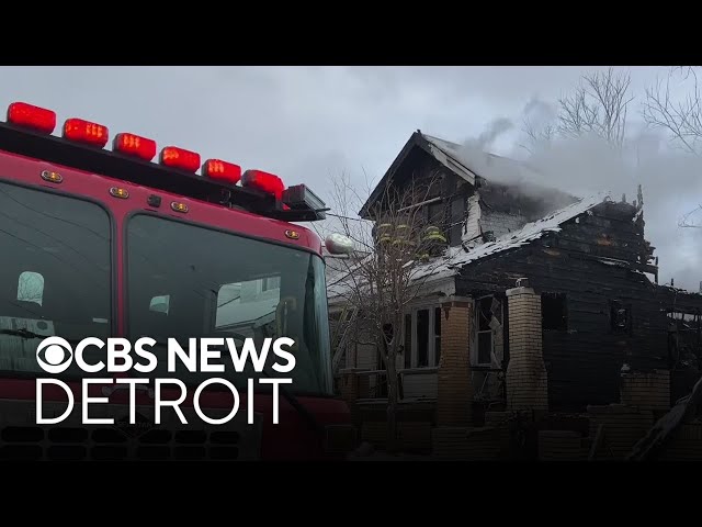 ⁣Fire tears through multiple homes in Detroit