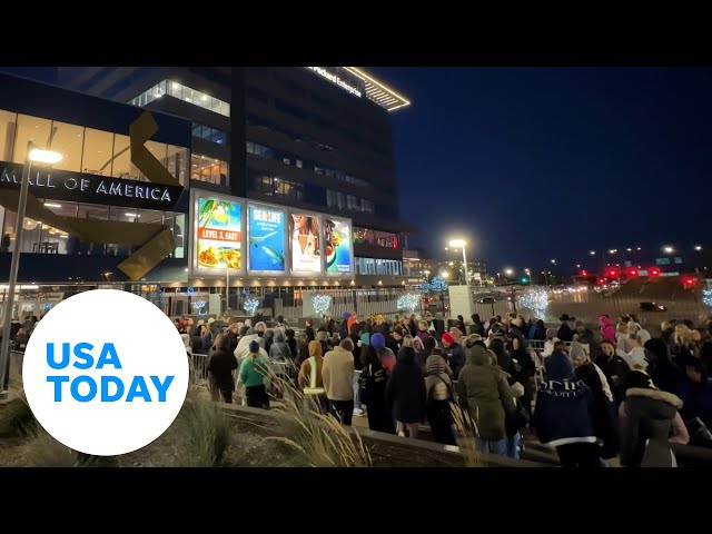 ⁣Black Friday at Mall of America brings thousands of deal-seekers | USA TODAY