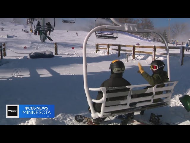 ⁣Minnesotans taking advantage of cold weather at Buck Hill