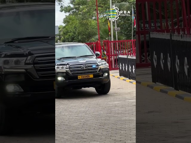 ⁣H.E. Kagame arrives at the Arusha International Conference Centre for the 24th Ordinary EAC Summit