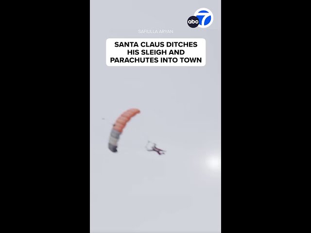 ⁣Jingle Bell Jump: Santa skydives into Thousand Oaks