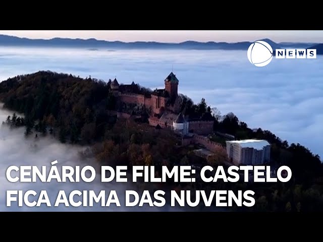 ⁣Castelo francês fica acima das nuvens e chama a atenção