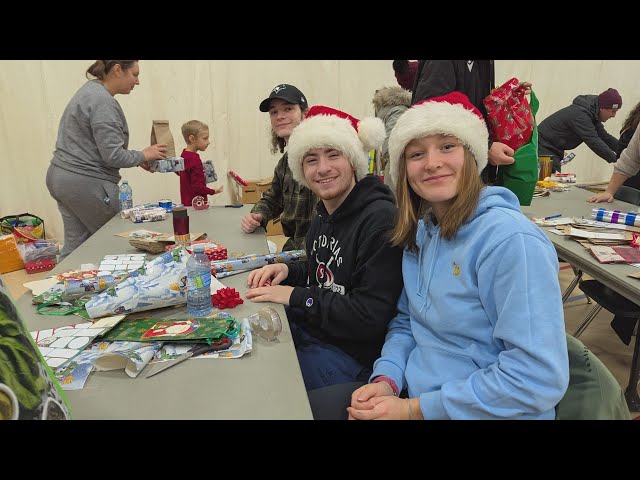 ⁣Greendell Park Community Centre hosts annual children’s shopping spree