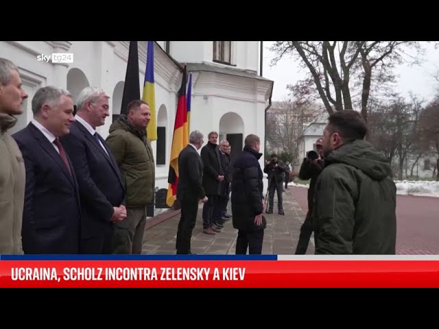 ⁣Ucraina, Scholz incontra Zelensky a Kiev