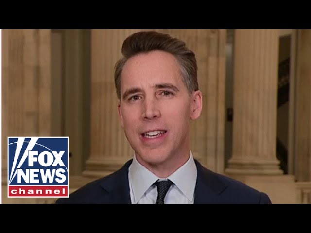 ⁣President Biden's Ukraine policy is in 'shambles', Sen. Josh Hawley says