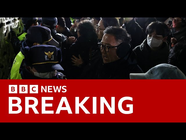 ⁣Police enforcing martial law clash with protesters in South Korea | BBC News | BBC News