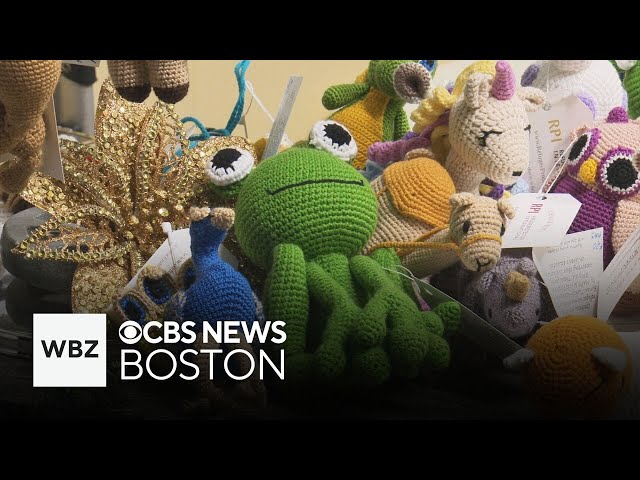 ⁣Vendor at Boston’s Snowport raising money for Syrian refugee camps