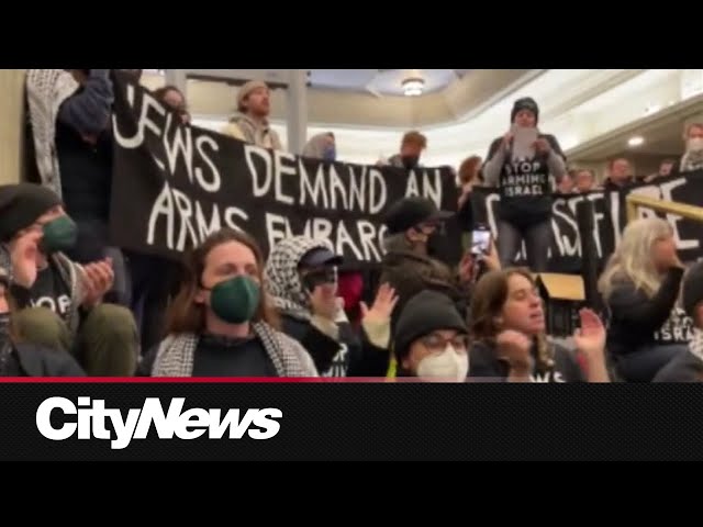 ⁣Jewish-Canadians sit-in at government building responding to Canada's involvement in Israel-Gaz