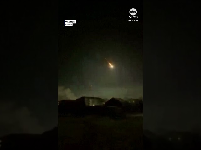 ⁣Asteroid lights up the sky over Siberia as it enters Earth’s atmosphere