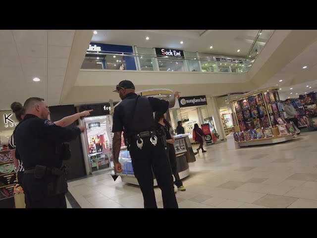 ⁣Victoria's Secret store in Aurora gets hit with shoplifting crooks multiple times