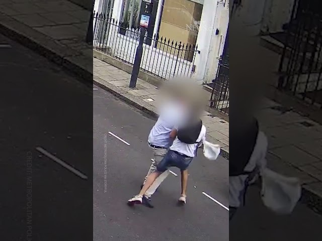 ⁣Man fights off pair of would-be thieves trying to steal Rolex in U.K.