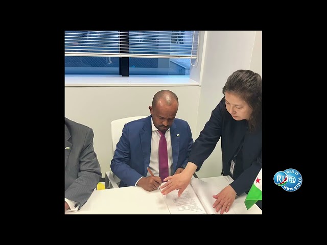 ⁣ADR/Cérémonie de signature du contrat de construction d'un pont sur la route de la Palmeraie à 