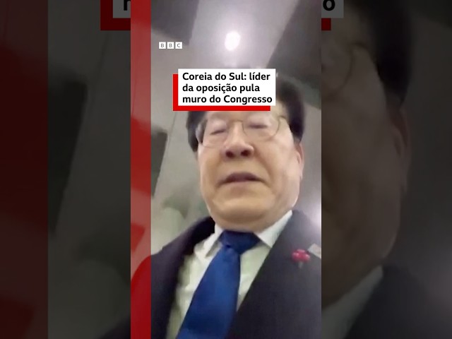 ⁣Coreia do Sul: líder da oposição pula muro do Congresso para driblar lei marcial #bbcnewsbrasil