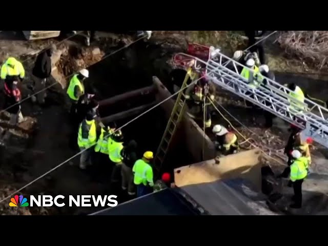 ⁣Rescuers search for Pennsylvania woman thought to have fallen into sinkhole