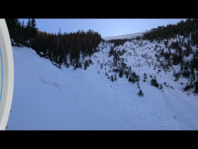 ⁣Skier seriously injured in Colorado avalanche