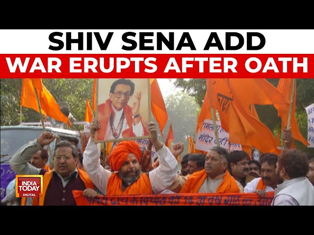 ⁣Breaking News:Day After Oath, Shiv Sena Add War Erupts | No Bal Thackeray Photo In Add | India Today