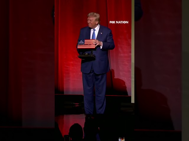 ⁣Trump receives big welcome at 2024 Fox Nation #PatriotAwards to receive 'Patriot of the Year�