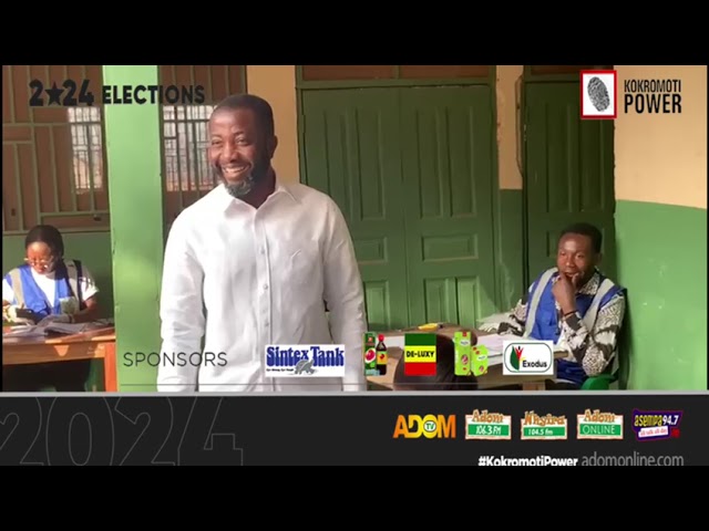 ⁣MP for Akrofuom Constituency Hon Alex Blankson casting his vote.