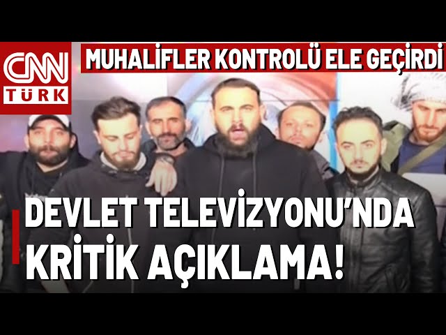 ⁣Muhaliflerden Şam Devlet Televizyonu'nda Açıklama: "Esad'ı Devirdik, Yaşasın Özgür Su