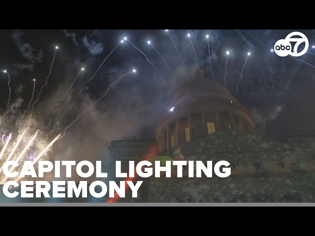 ⁣Little Rock kicks off holiday season with 86th annual Christmas lighting at State Capitol