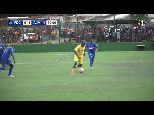 ⁣La coupe de Mayotte football : Feu du centre Mroalé et AJ M'tsahara au stade de Iloni