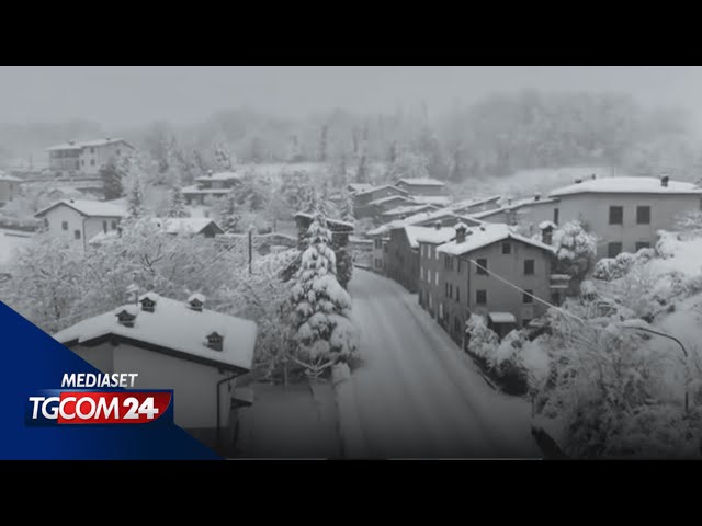 ⁣L'Italia nel gelo: temperature in picchiata e abbondanti nevicate