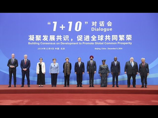 ⁣Dialogue "1+10" entre Li Qiang et les chefs des organisations économiques internationales