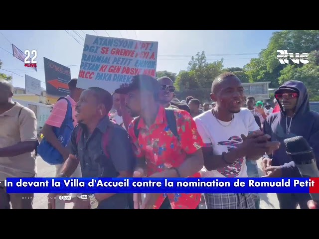 ⁣Ce lundi 9 décembre, des organisations ont manifesté devant la Villa d'Accueil contre la nomina