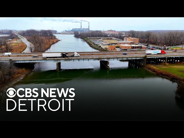 ⁣Pete Buttigieg visits Michigan, talks funding to replace River Raisin Bridge