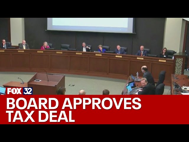 ⁣Arlington Heights board unanimously approves property tax deal with Bears