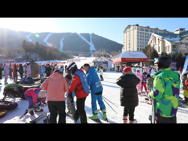 ⁣GLOBALink | Tourist train opens for snow season in China's Heilongjiang