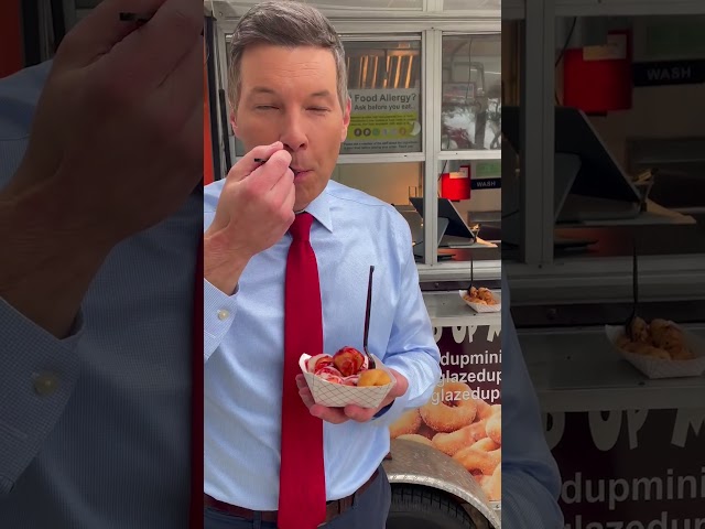 ⁣FOX 13's Chris Cato and Linda Hurtado try Glazed Up Mini Donuts, a family-run food truck.