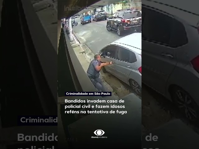 ⁣Bandidos invadem casa de policial e fazem idosos reféns em tentativa de fuga #shorts