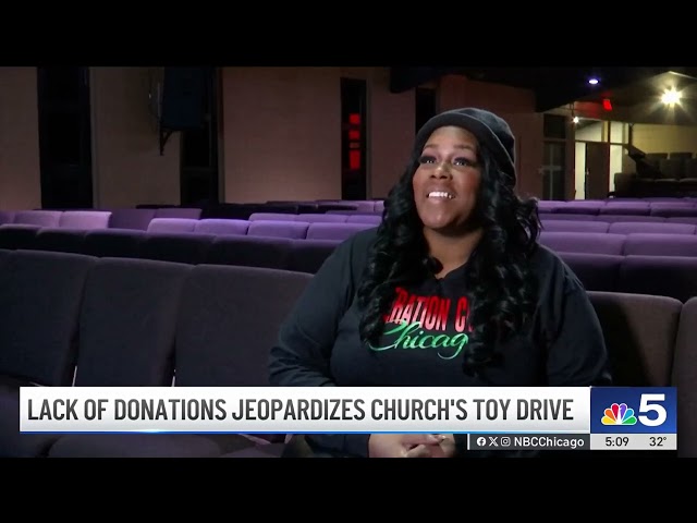 ⁣Chicago pastor pleads for help for holiday toy drive