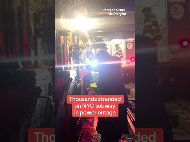 ⁣Thousands of NYC subway riders rescued after power outage #shorts