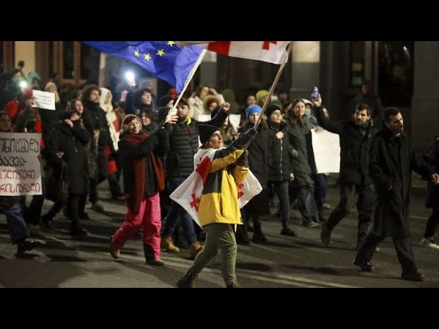 ⁣Géorgie : les manifestations contre le parti au pouvoir entrent dans leur troisième semaine