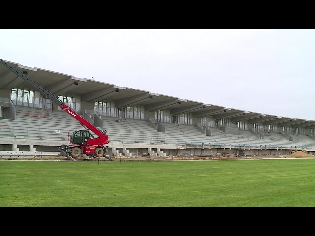 ⁣Travaux : le stade Rongiéras toujours en chantier