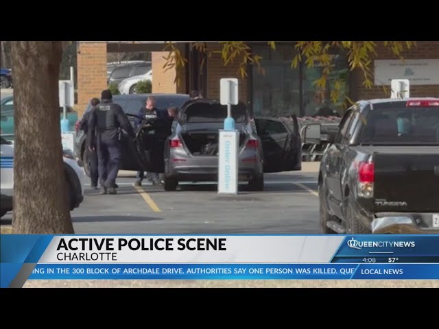 ⁣Heavy police presence at Freedom Drive Aldi