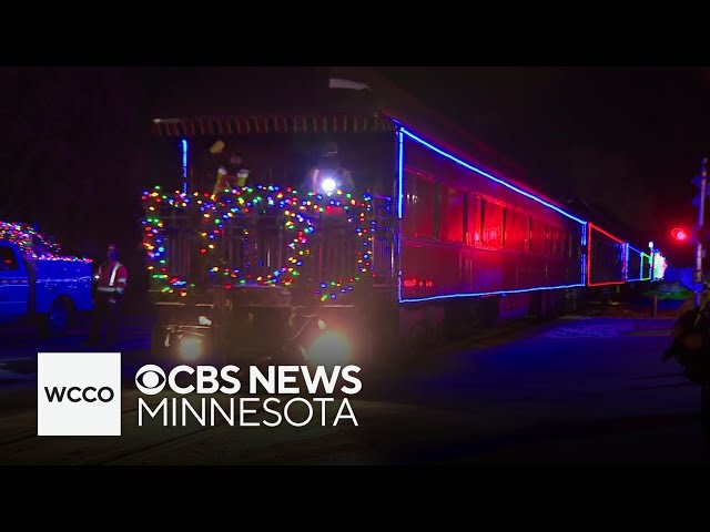 ⁣Canadian Pacific Holiday Train makes stop in Columbia Heights