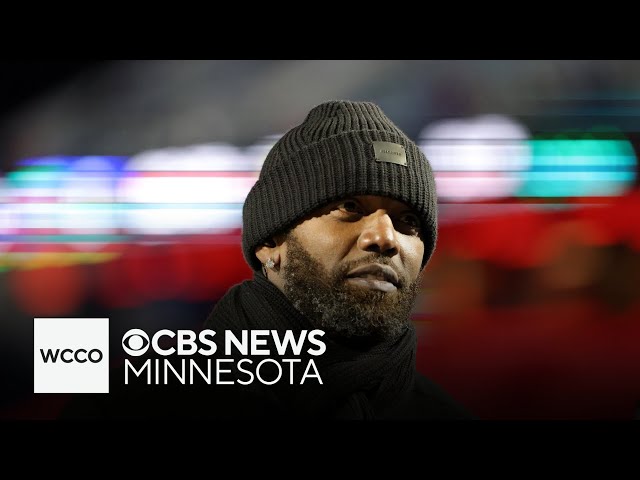 ⁣Randy Moss announces he's a "cancer survivor"