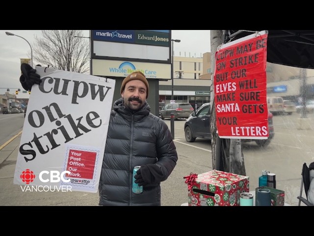 ⁣Kamloops letter carriers picketing during week 4 of Canada Post strike