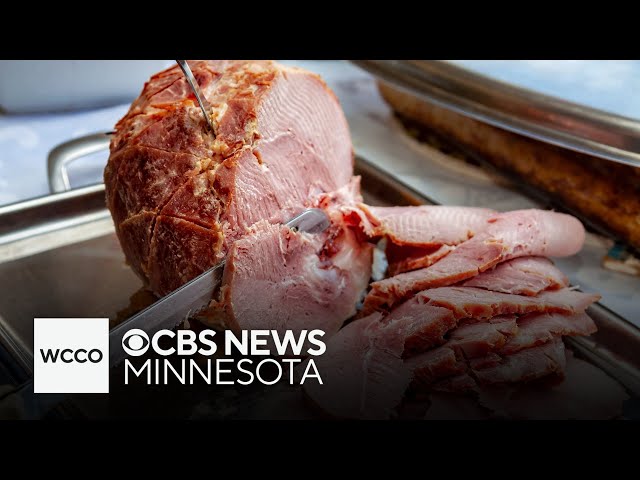 ⁣Second Harvest hands out hundreds of hams for the holidays