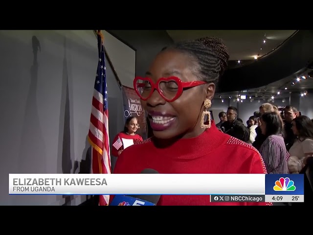 ⁣Naturalization ceremony held for new US citizens at Museum of Science & Industry