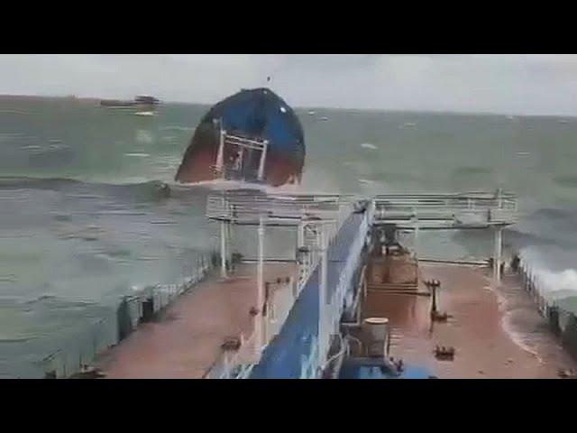 ⁣Two Russian oil tankers badly damaged in storm in Kerch strait