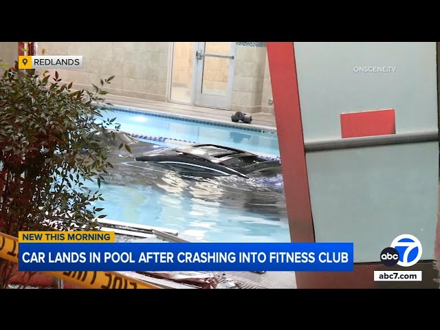 ⁣Car crashes into 24 Hour Fitness in Redlands, ends up in pool