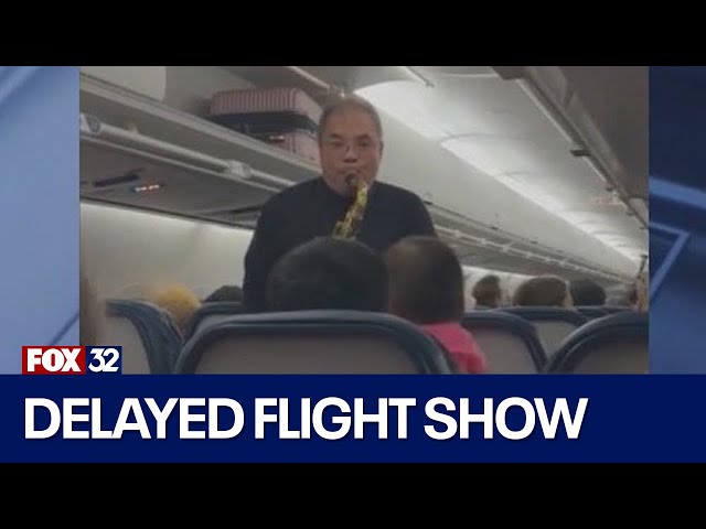 ⁣Saxophone player makes Atlanta flight delay feel like smooth jazz